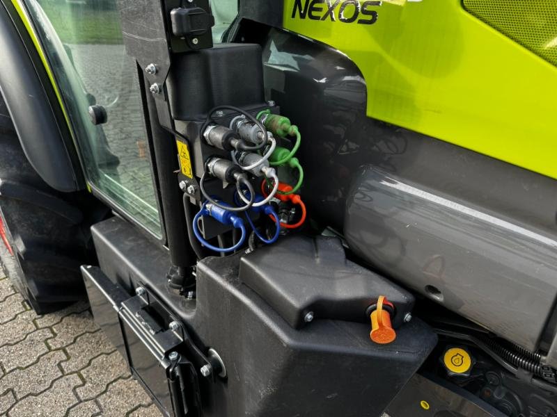 Traktor от тип CLAAS NEXOS 260 S, Gebrauchtmaschine в Hockenheim (Снимка 11)