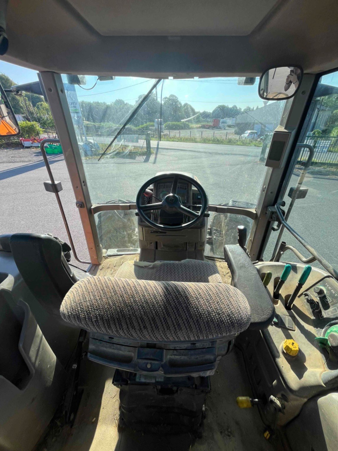 Traktor typu CLAAS Tracteur agricole ARES 656 RZ Claas, Gebrauchtmaschine v LA SOUTERRAINE (Obrázek 9)