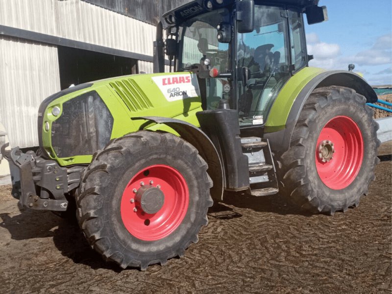 Traktor typu CLAAS TRACTEUR ARION 640 CEBIS HEXA, Gebrauchtmaschine w PONTIVY