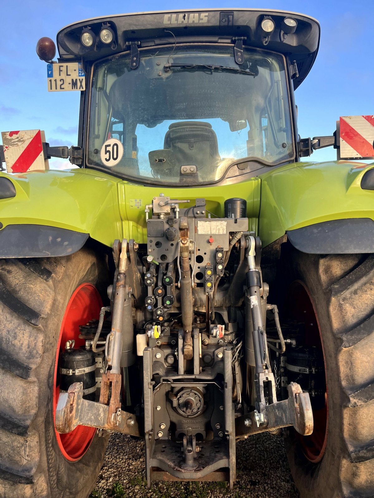 Traktor typu CLAAS TRACTEUR AXION 810  HEXA, Gebrauchtmaschine v PONTIVY (Obrázok 5)