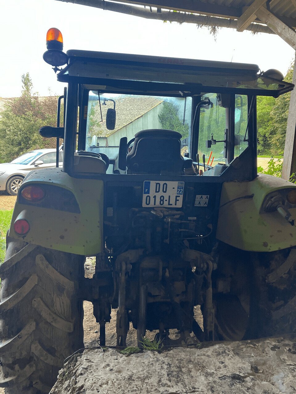 Traktor tip CLAAS TRACTEUR AXOS 330 CX +FL 100, Gebrauchtmaschine in PONTIVY (Poză 4)