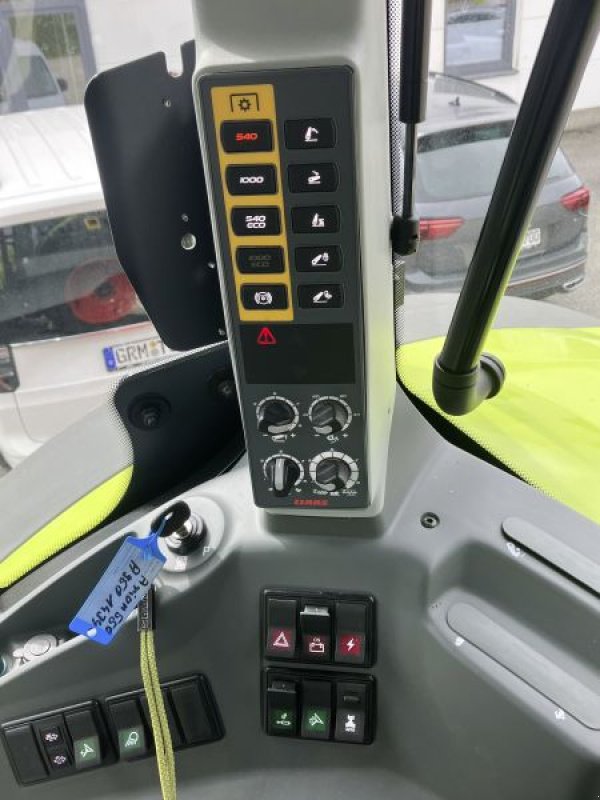 Traktor des Typs CLAAS TRAKTOR AXION 870 CM CEBIS, Neumaschine in Strahwalde (Bild 8)