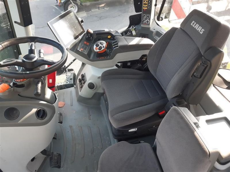 Traktor des Typs CLAAS TRAKTOR AXION 930 CM, Gebrauchtmaschine in Radibor (Bild 10)