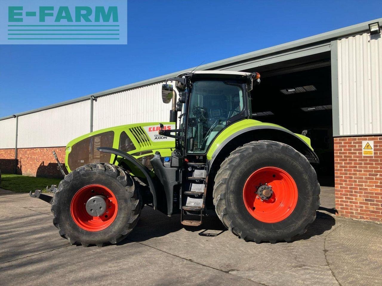 Traktor tip CLAAS USED 2017 AXION 950, Gebrauchtmaschine in SLEAFORD (Poză 2)