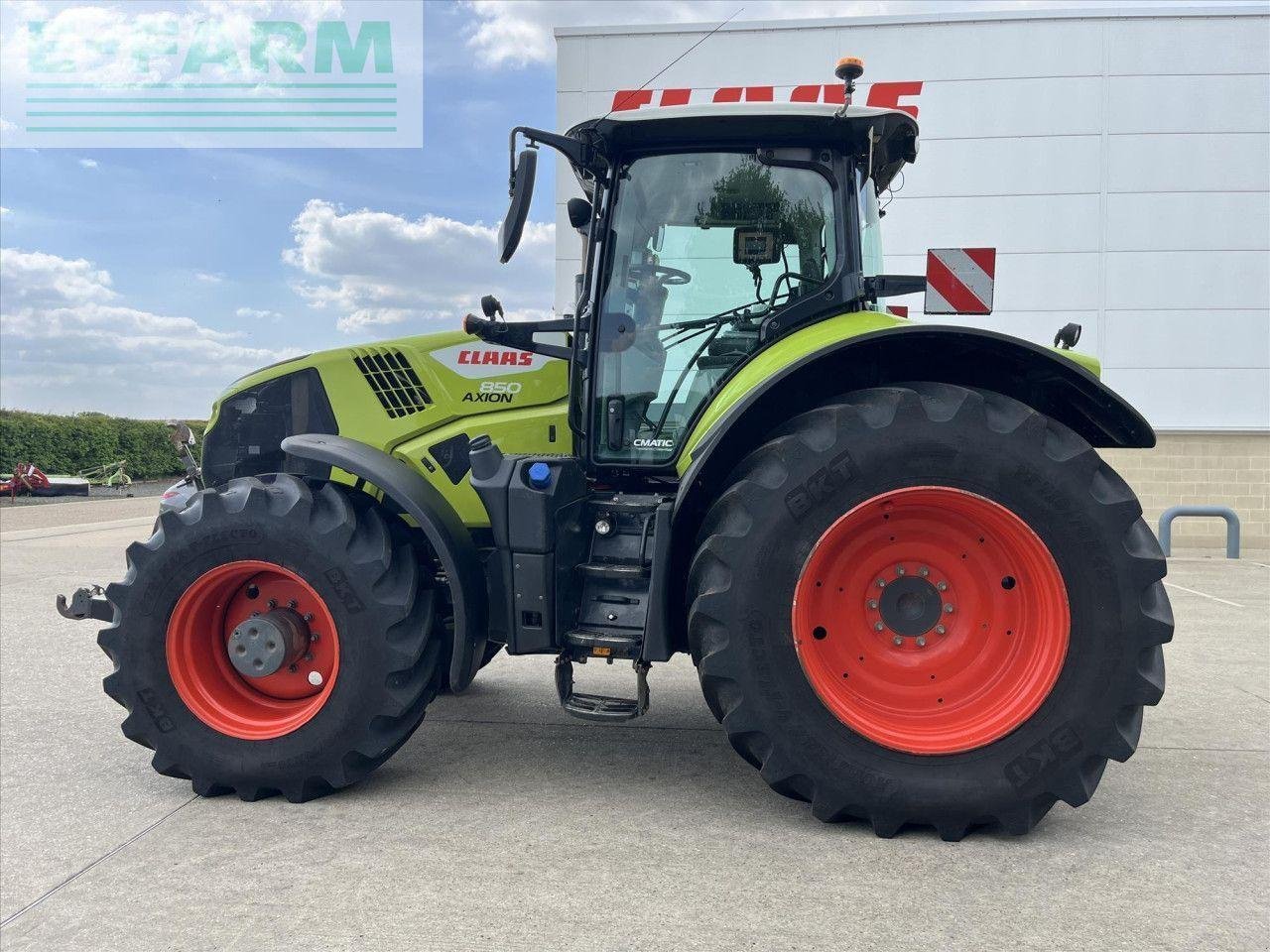 Traktor типа CLAAS USED 2021 AXION 850 CMATIC, Gebrauchtmaschine в SUFFOLK (Фотография 10)