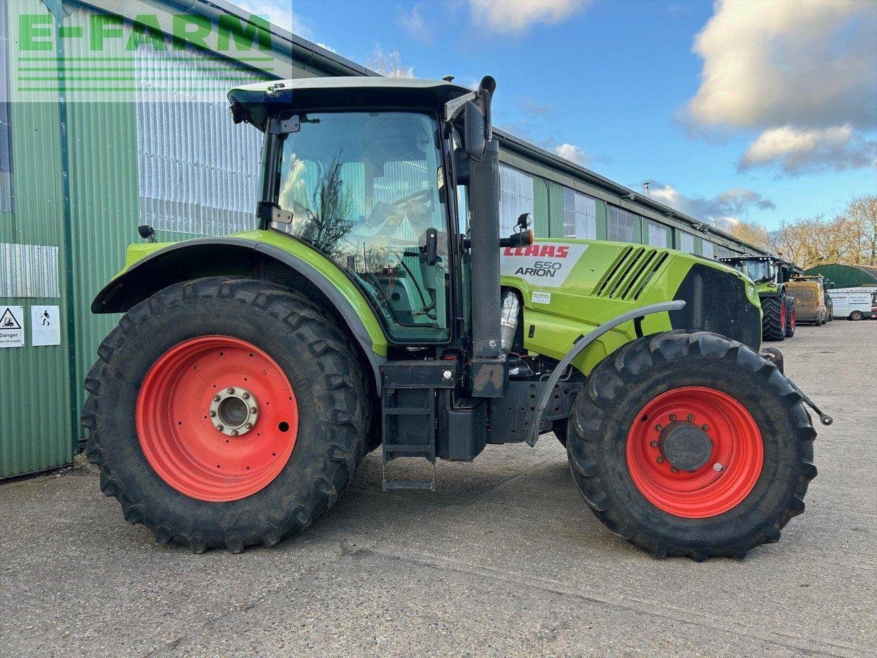 Traktor of the type CLAAS USED ARION 650 T3B, Gebrauchtmaschine in LUTON (Picture 4)