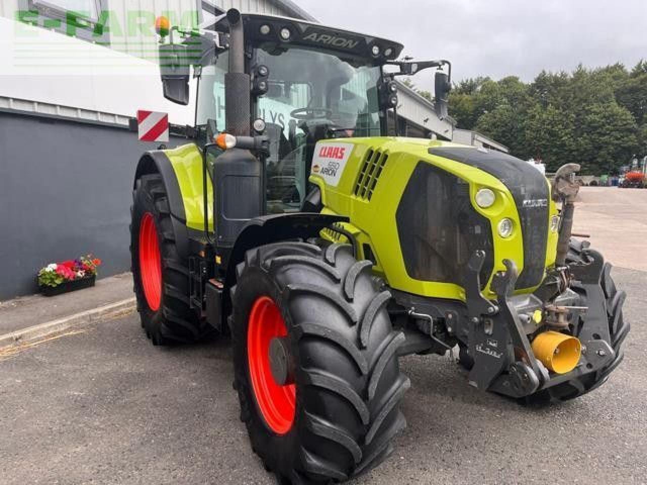 Traktor of the type CLAAS USED ARION 650, Gebrauchtmaschine in LAUNCESTON (Picture 2)