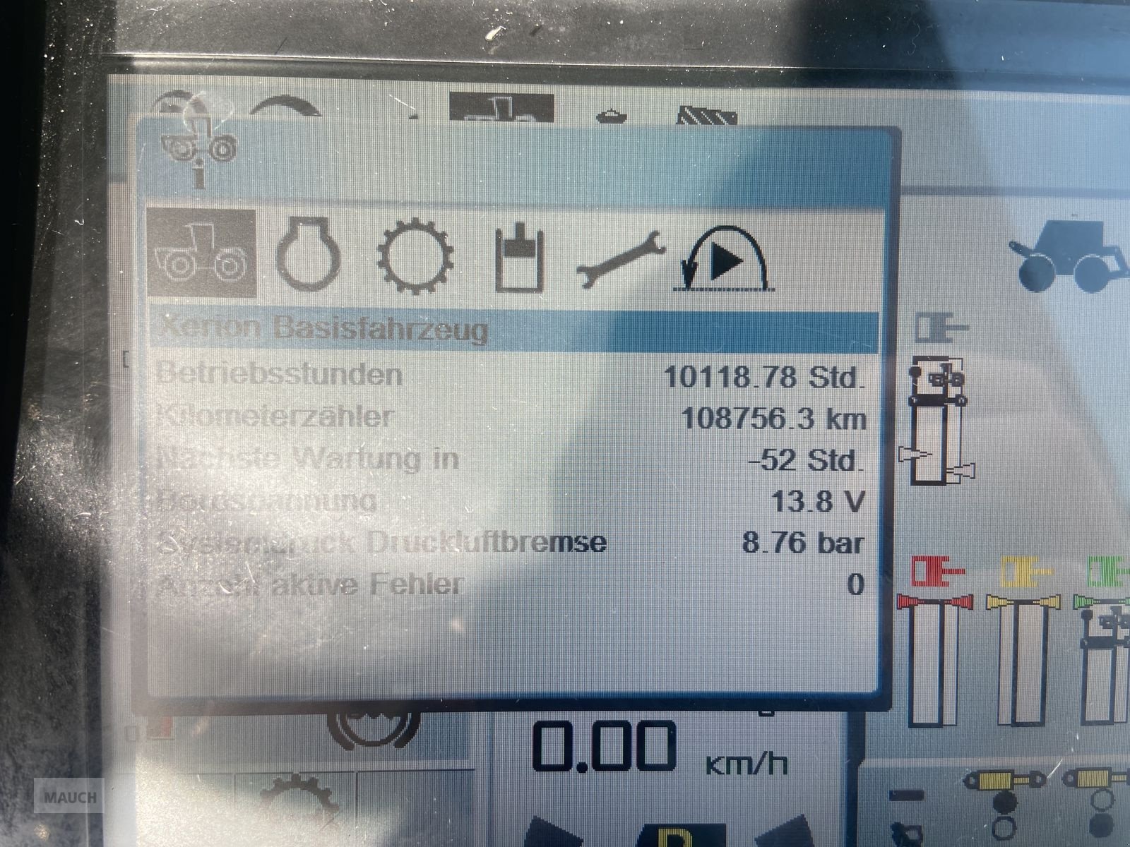 Traktor des Typs CLAAS Xerion 3300 Saddle Trac, Gebrauchtmaschine in Burgkirchen (Bild 14)