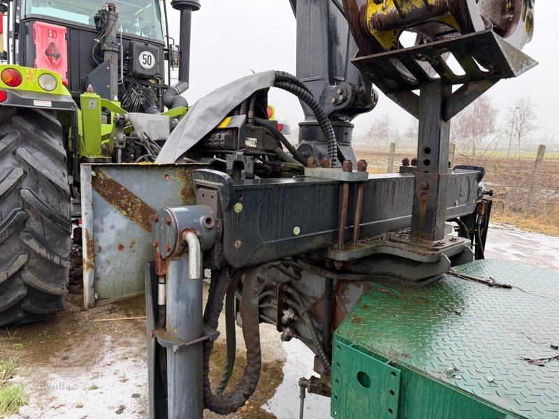 Traktor του τύπου CLAAS Xerion 3300 Trac VC mit Jenz HEM 581 Z, Gebrauchtmaschine σε Prenzlau (Φωτογραφία 17)