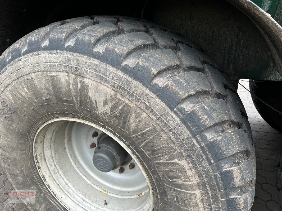 Traktor des Typs CLAAS Xerion 3300 Trac, Gebrauchtmaschine in Bockel - Gyhum (Bild 25)