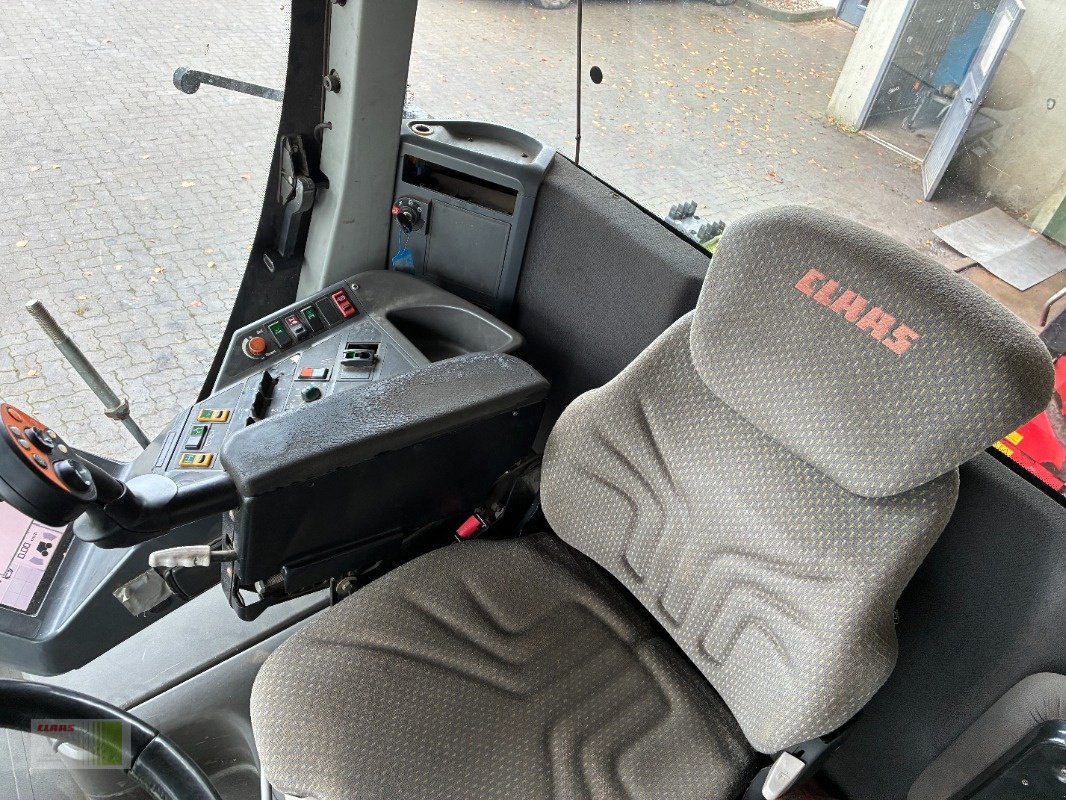 Traktor typu CLAAS XERION 3300 TRAC, Gebrauchtmaschine v Bordesholm (Obrázek 3)