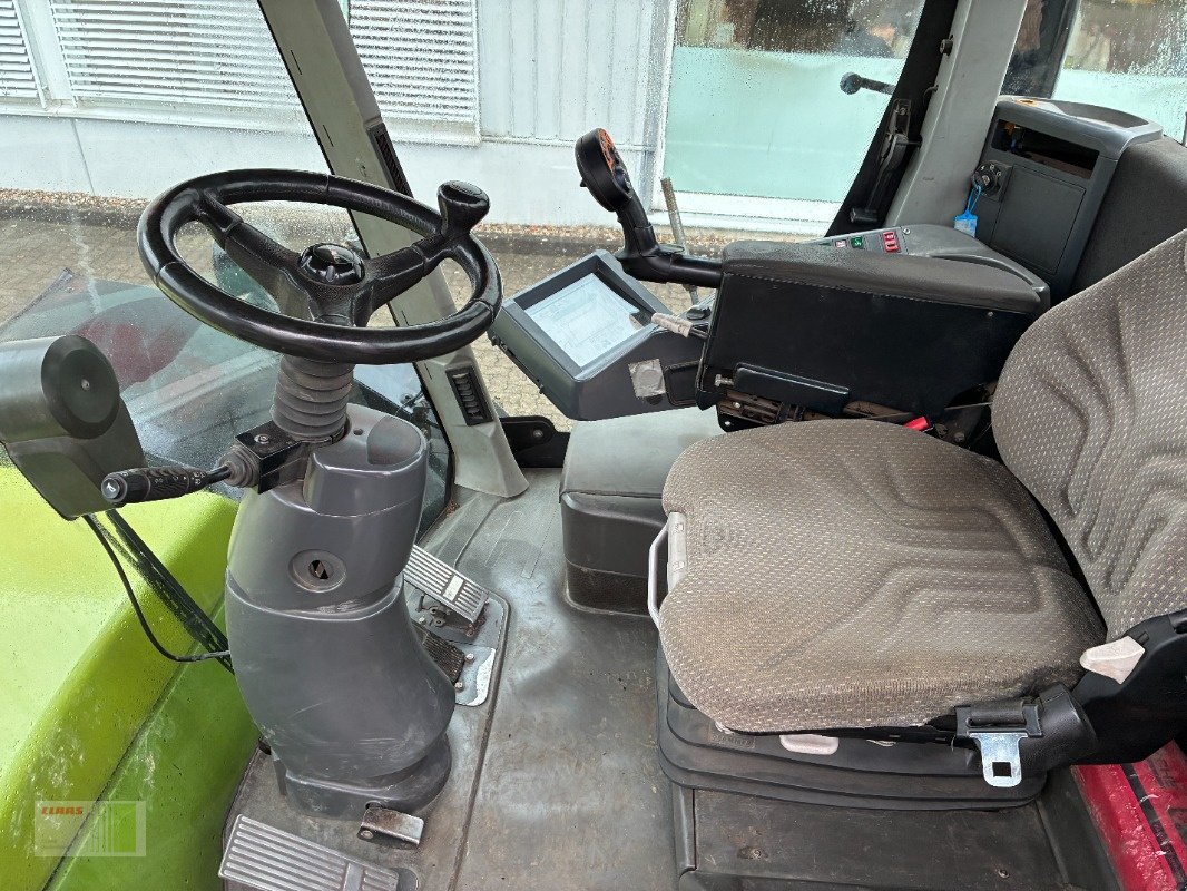 Traktor typu CLAAS XERION 3300 TRAC, Gebrauchtmaschine v Bordesholm (Obrázek 7)