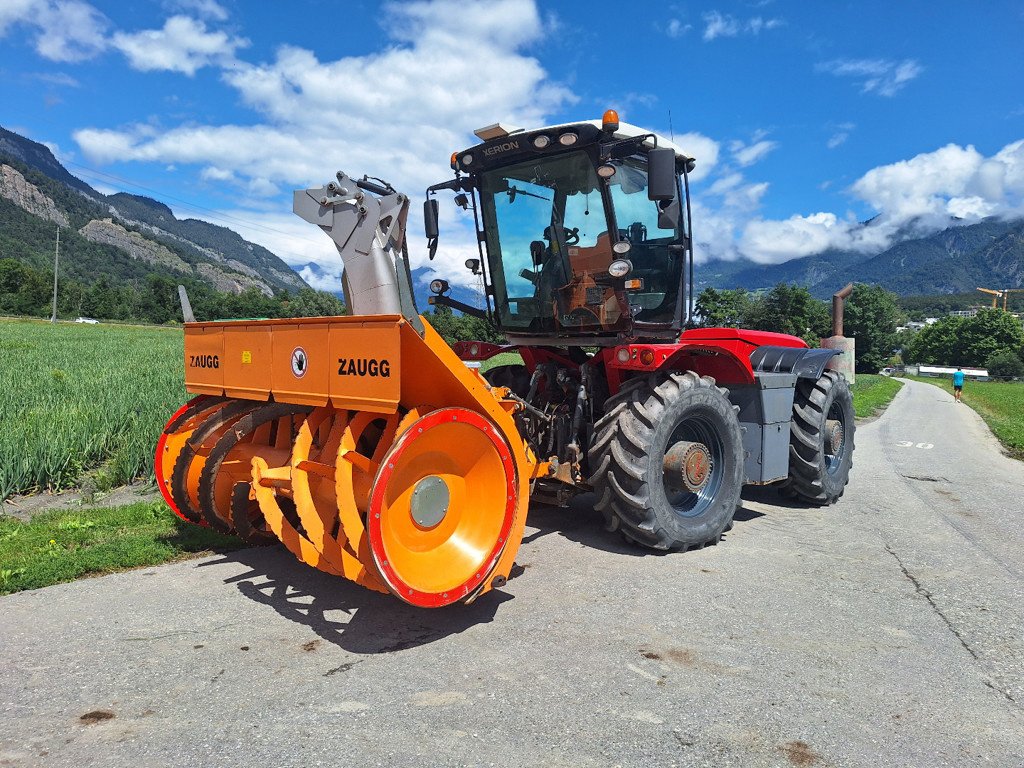 Traktor типа CLAAS Xerion 3300, Gebrauchtmaschine в Chur (Фотография 8)