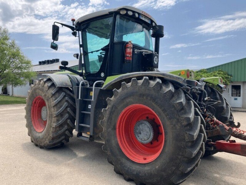 Traktor of the type CLAAS XERION 3300, Gebrauchtmaschine in Charnay-lès-macon (Picture 3)