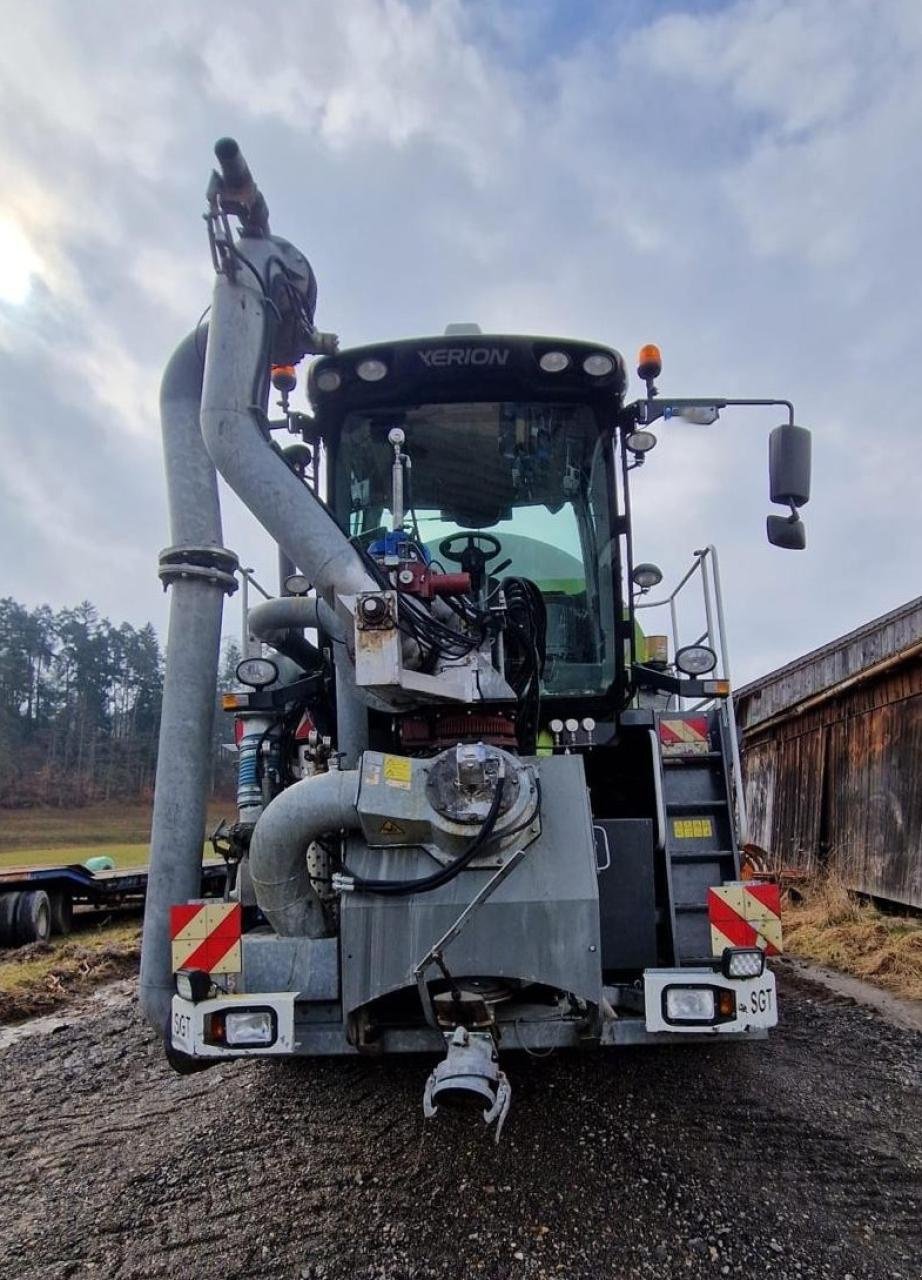 Traktor типа CLAAS Xerion 3800 Saddle Trac mit SGT-Aufbau, Gebrauchtmaschine в Könnern (Фотография 4)