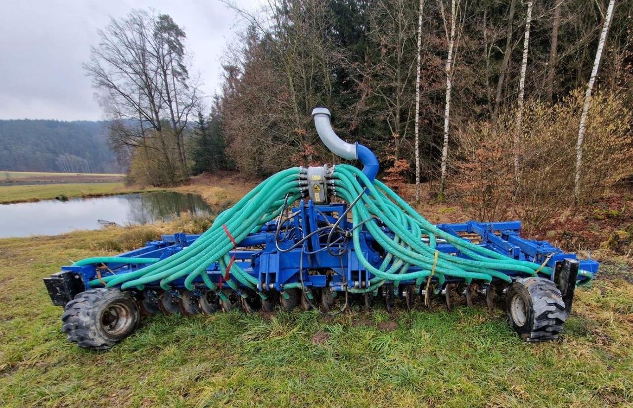 Traktor типа CLAAS Xerion 3800 Saddle Trac mit SGT-Aufbau, Gebrauchtmaschine в Könnern (Фотография 7)