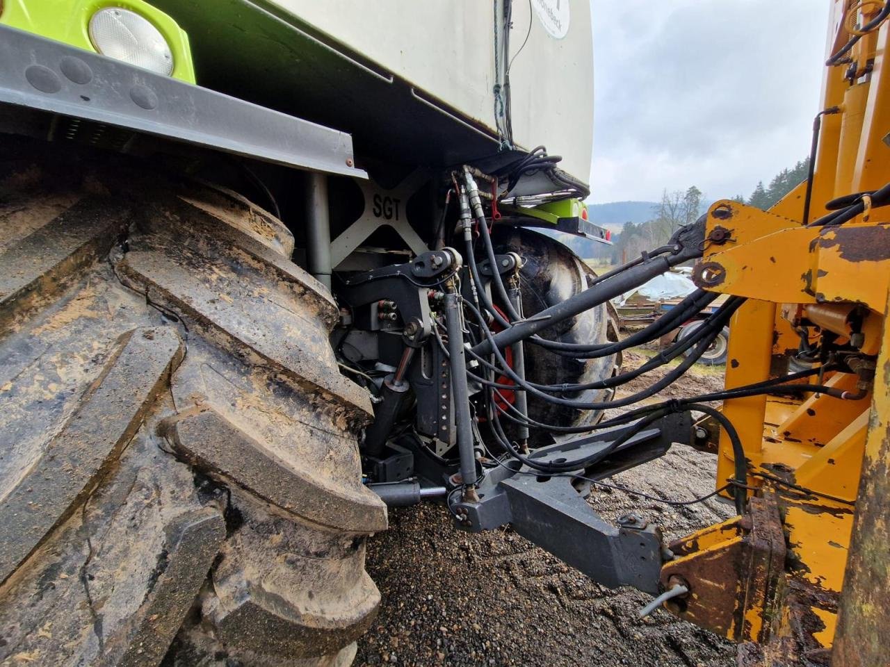 Traktor типа CLAAS Xerion 3800 Saddle Trac mit SGT-Aufbau, Gebrauchtmaschine в Könnern (Фотография 13)