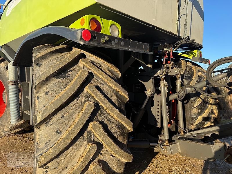 Traktor des Typs CLAAS Xerion 3800 Saddle Trac mit SGT Gülleaufbau, Gebrauchtmaschine in Pfeffenhausen (Bild 12)