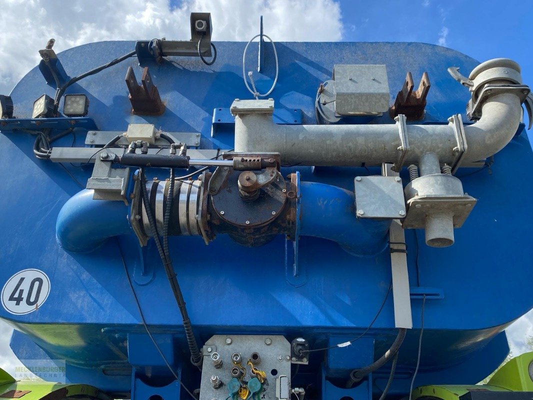 Traktor Türe ait CLAAS Xerion 3800 SaddleTrac, Gebrauchtmaschine içinde Mühlengeez (resim 16)