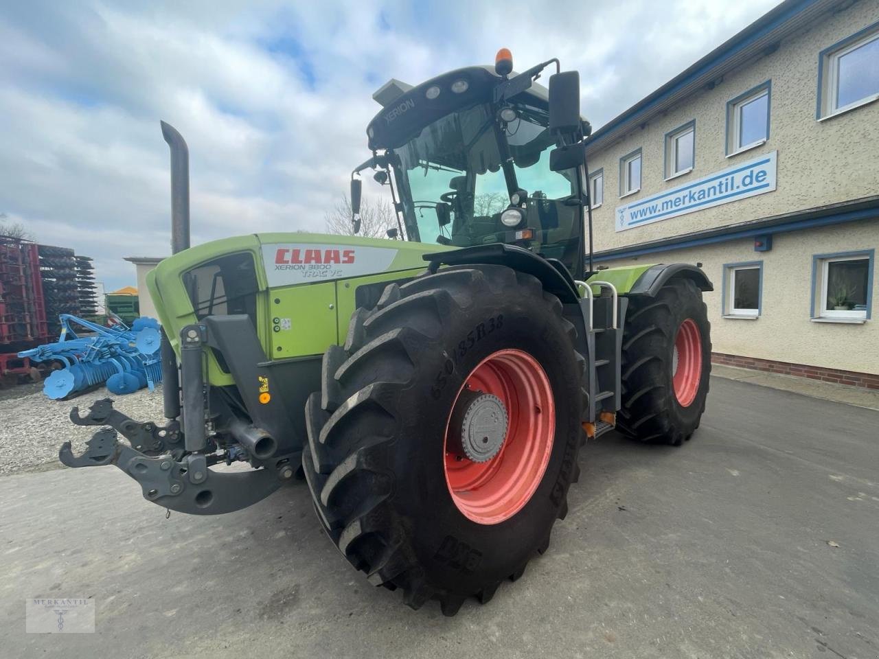 Traktor of the type CLAAS Xerion 3800 Trac VC- Neuer Preis, Gebrauchtmaschine in Pragsdorf (Picture 2)