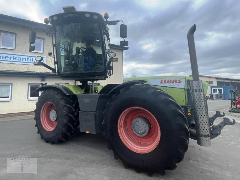 CLAAS Xerion 3800 Trac VC Sonderpreis, Gebrauchtmaschine, Rok výroby: 2011, Provozní hod./hektar: 8778, Moto-hodiny: 8778 Hodin (Obrázek 1) Traktor typu CLAAS Xerion 3800 Trac VC Sonderpreis, Gebrauchtmaschine v Pragsdorf (Obrázek 1)