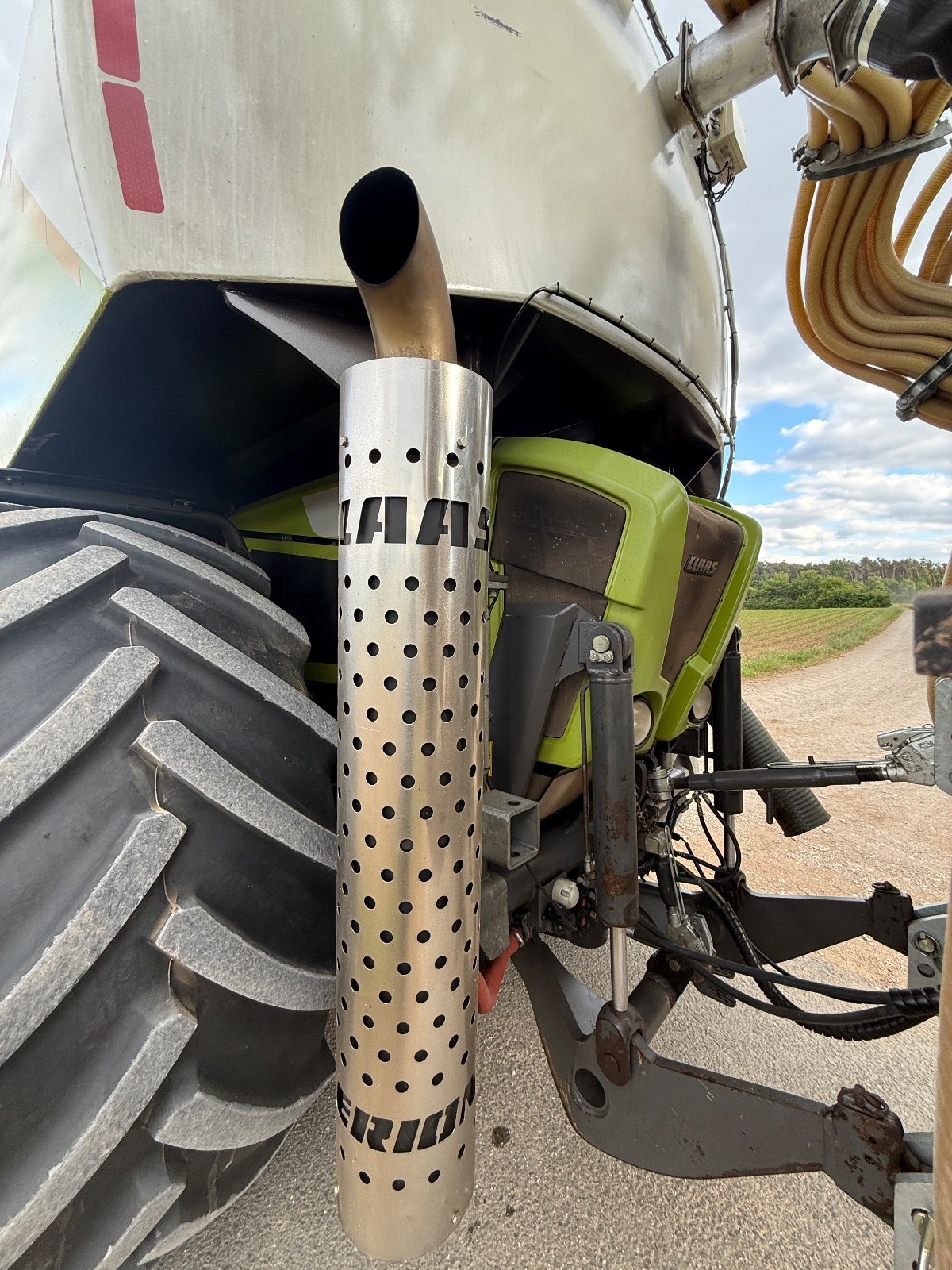 Traktor типа CLAAS Xerion 3800 Trac VC, Gebrauchtmaschine в Langenzenn (Фотография 5)