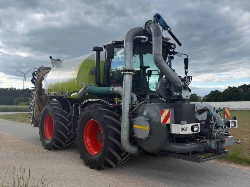 Traktor типа CLAAS Xerion 3800 Trac VC, Gebrauchtmaschine в Langenzenn (Фотография 1)