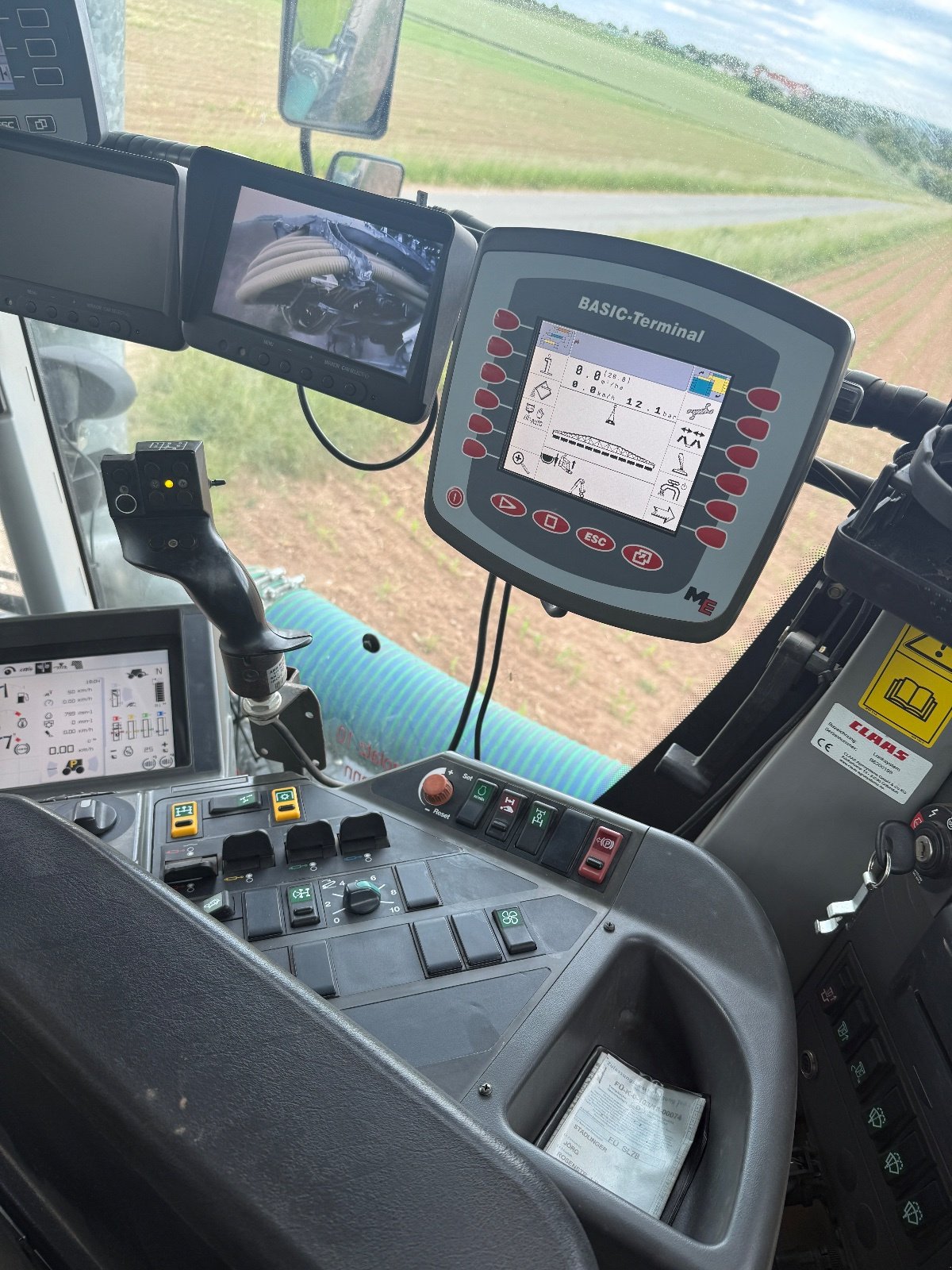 Traktor типа CLAAS Xerion 3800 Trac VC, Gebrauchtmaschine в Langenzenn (Фотография 15)