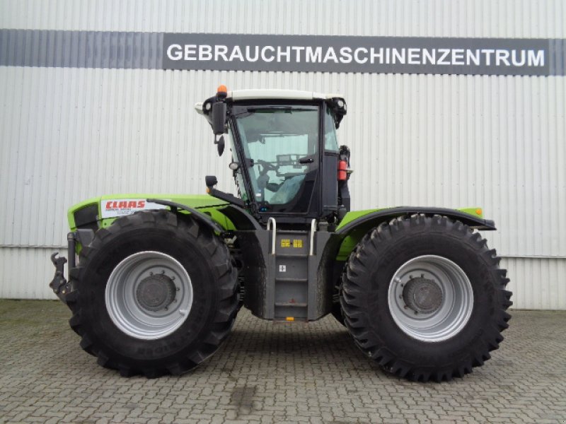 Traktor типа CLAAS Xerion 3800 VC, Gebrauchtmaschine в Holle- Grasdorf (Фотография 1)