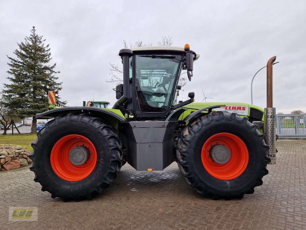 Traktor del tipo CLAAS Xerion 3800VC Heckzapfwelle, Gebrauchtmaschine en Schenkenberg (Imagen 12)