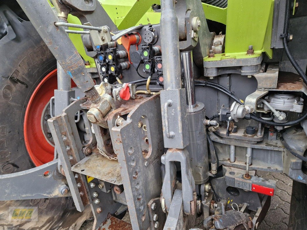 Traktor del tipo CLAAS Xerion 3800VC Heckzapfwelle, Gebrauchtmaschine en Schenkenberg (Imagen 16)