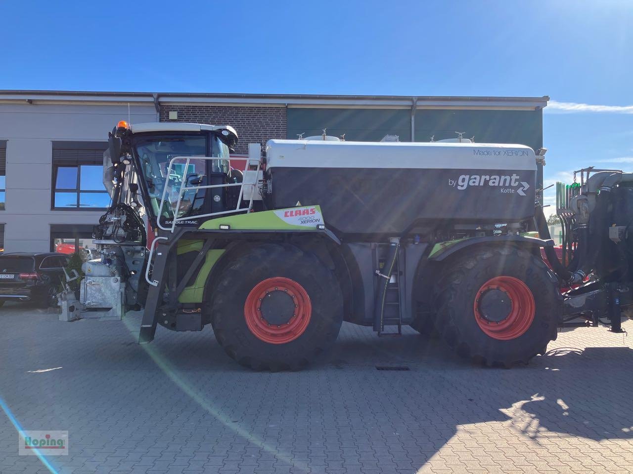 Traktor del tipo CLAAS Xerion 4000 Saddle Trac Gülletechnik, Gebrauchtmaschine In Bakum (Immagine 2)