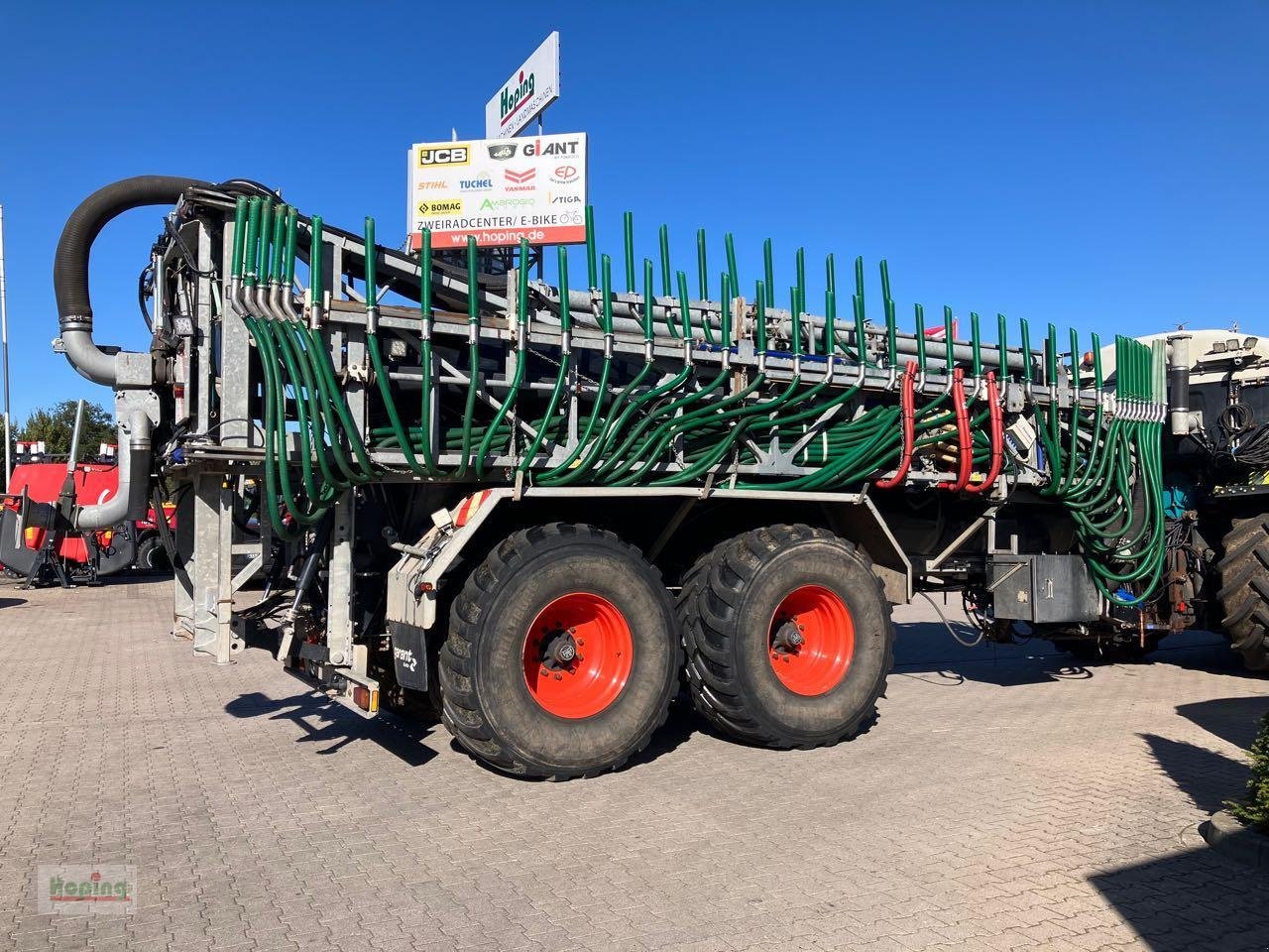 Traktor del tipo CLAAS Xerion 4000 Saddle Trac Gülletechnik, Gebrauchtmaschine In Bakum (Immagine 5)