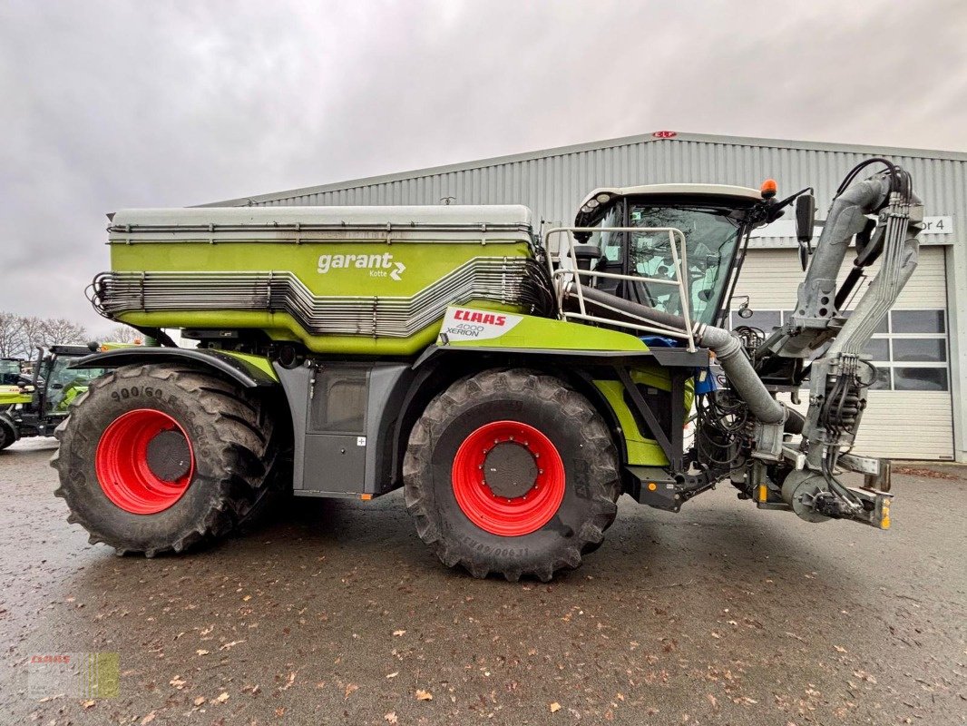 Traktor of the type CLAAS XERION 4000 SADDLE TRAC, KOTTE XST 16 cbm, Gebrauchtmaschine in Molbergen (Picture 3)