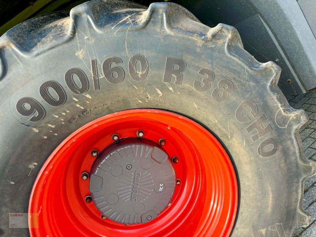 Traktor of the type CLAAS XERION 4000 SADDLE TRAC, KOTTE XST 16 cbm, Gebrauchtmaschine in Molbergen (Picture 18)