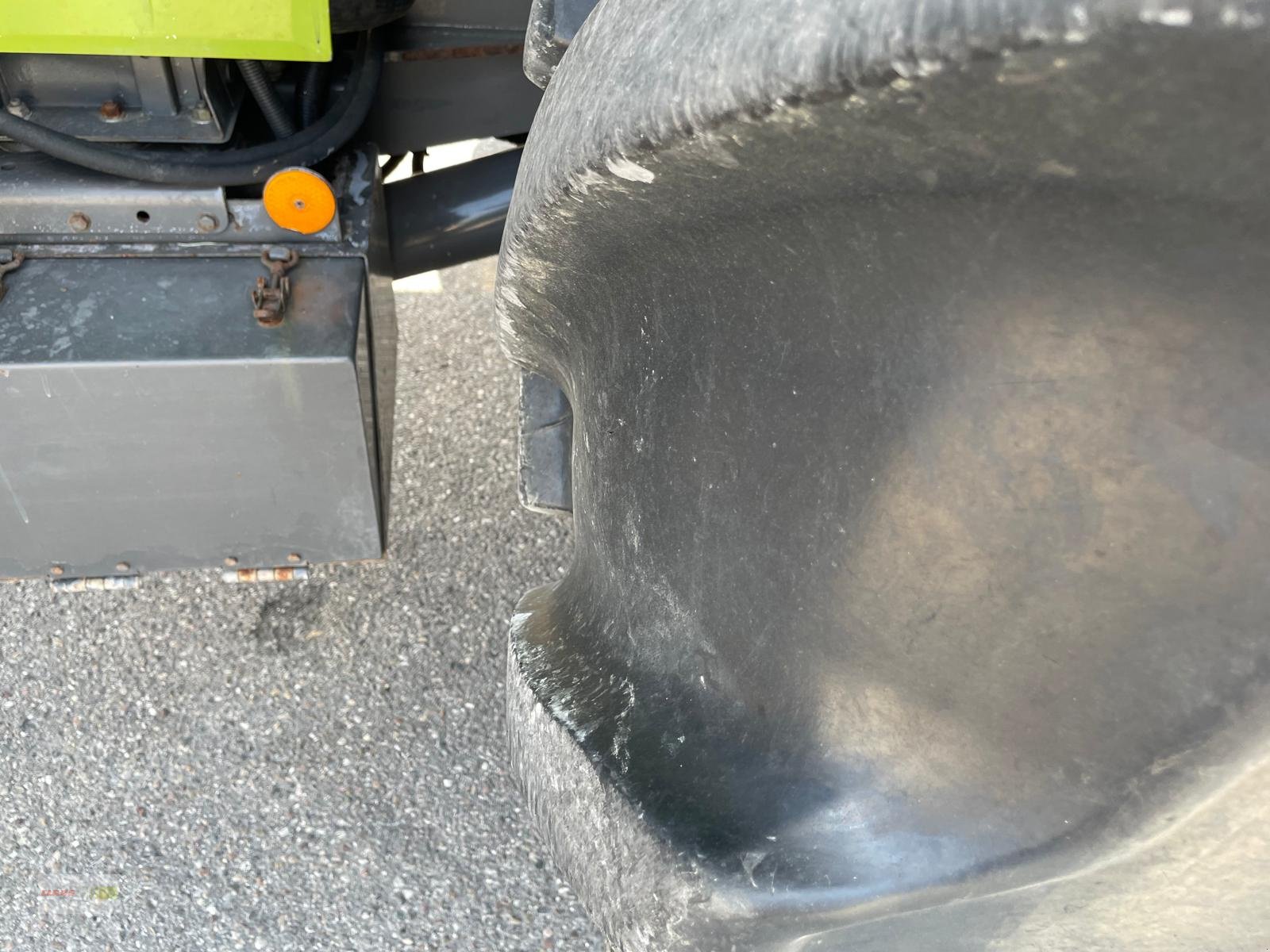 Traktor des Typs CLAAS Xerion 4000 SADDLE TRAC Zunhammer 16m³  E-FARM Auktion, Gebrauchtmaschine in Langenau (Bild 15)