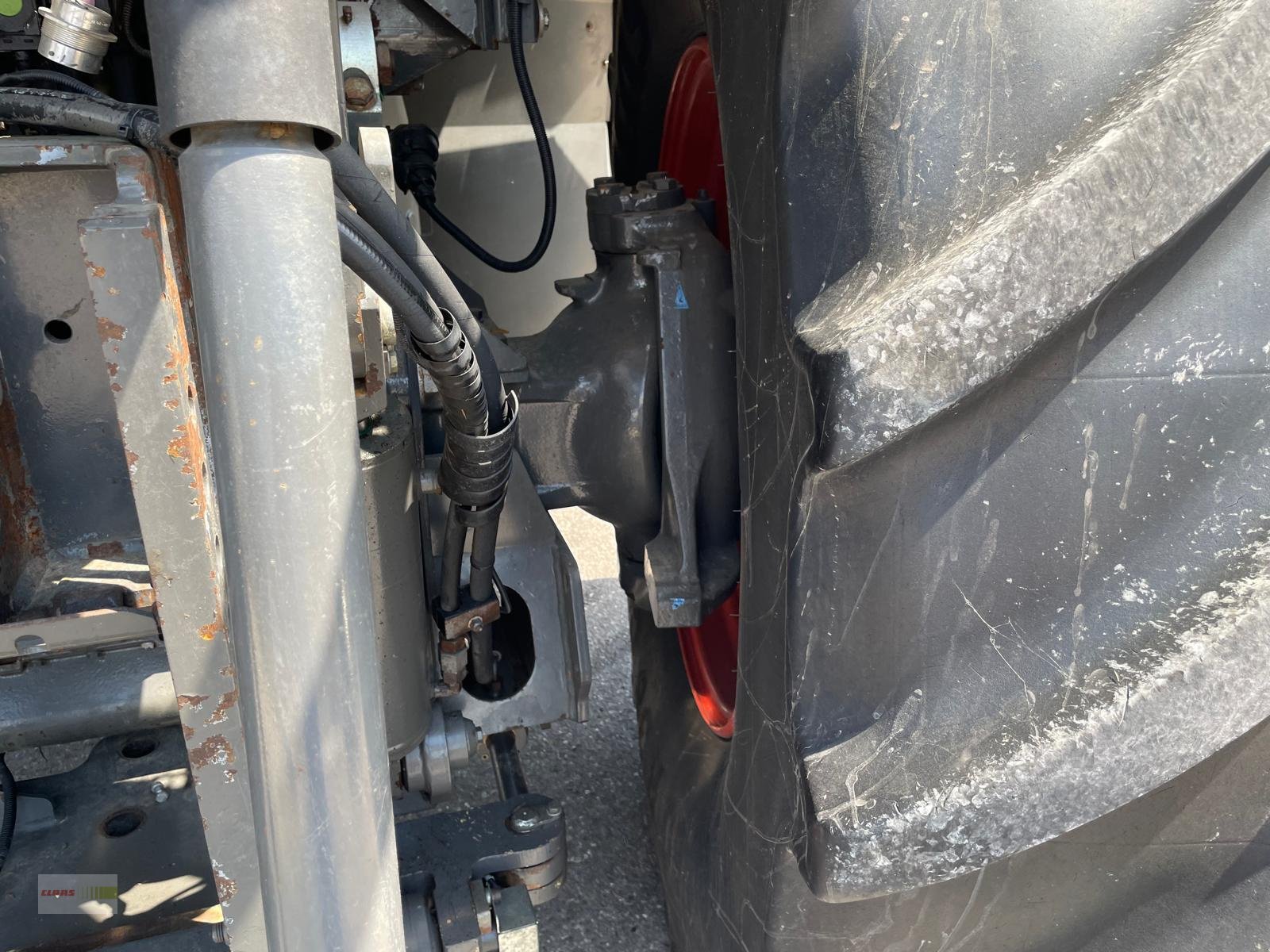 Traktor typu CLAAS Xerion 4000 SADDLE TRAC Zunhammer 16m³  Versteigerung ab-auction, Gebrauchtmaschine w Langenau (Zdjęcie 24)