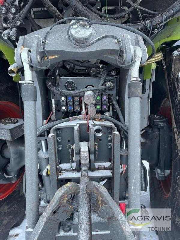 Traktor типа CLAAS XERION 4000 SADDLE TRAC, Gebrauchtmaschine в Schneverdingen (Фотография 11)
