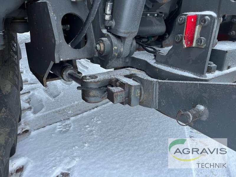 Traktor типа CLAAS XERION 4000 SADDLE TRAC, Gebrauchtmaschine в Schneverdingen (Фотография 9)