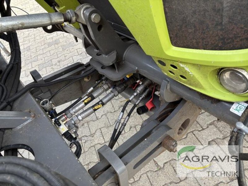 Traktor of the type CLAAS XERION 4000 SADDLE TRAC, Gebrauchtmaschine in Meppen (Picture 17)