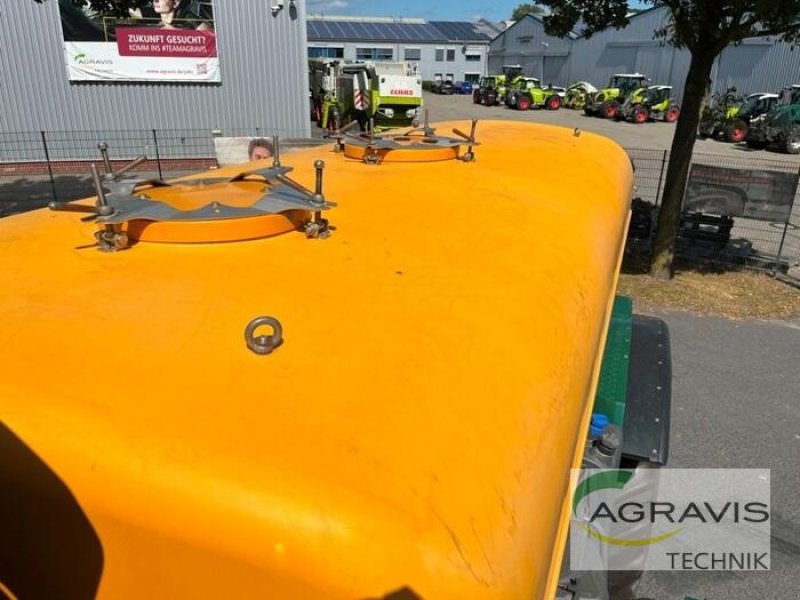 Traktor Türe ait CLAAS XERION 4000 SADDLE TRAC, Gebrauchtmaschine içinde Meppen (resim 17)