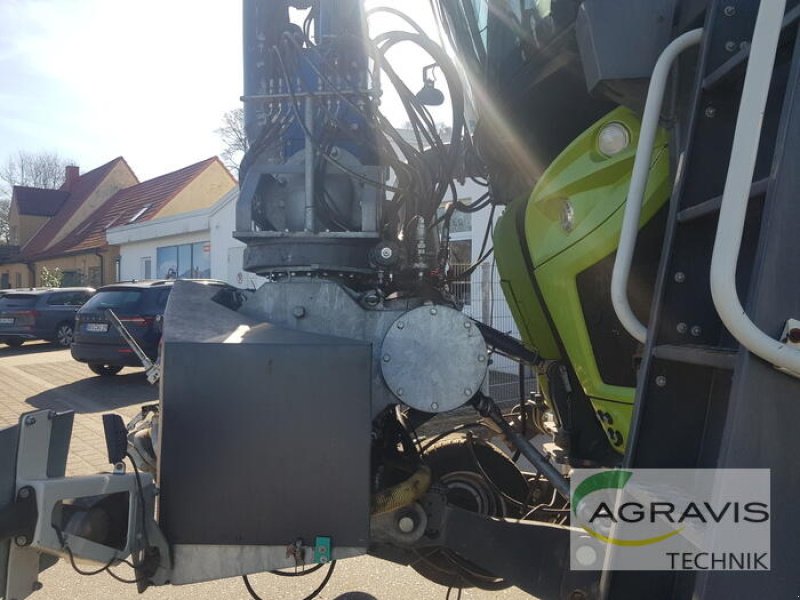 Traktor des Typs CLAAS XERION 4000 SADDLE TRAC, Gebrauchtmaschine in Gyhum-Nartum (Bild 22)