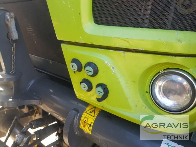 Traktor des Typs CLAAS XERION 4000 SADDLE TRAC, Gebrauchtmaschine in Gyhum-Nartum (Bild 23)