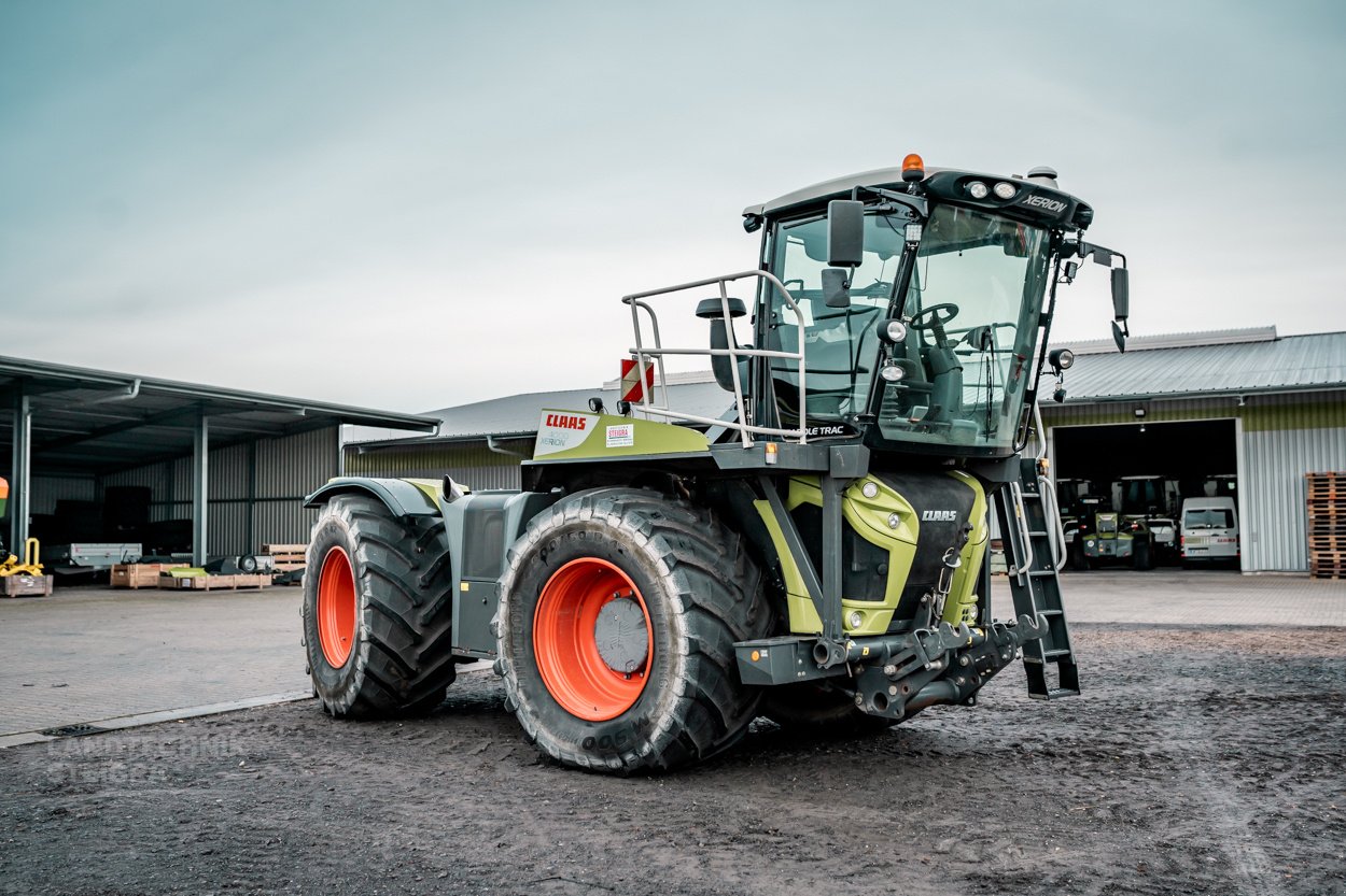 Traktor of the type CLAAS Xerion 4000 ST, Gebrauchtmaschine in Steigra (Picture 2)