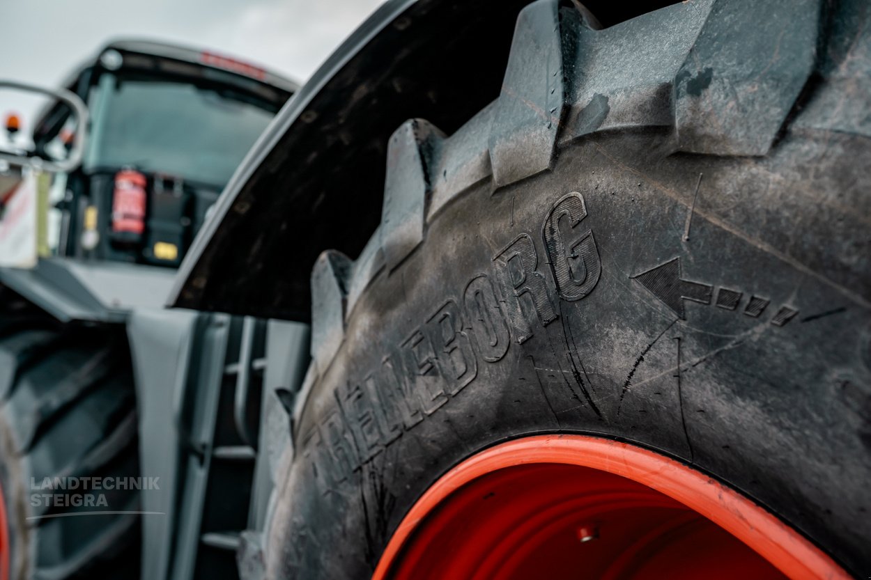 Traktor of the type CLAAS Xerion 4000 ST, Gebrauchtmaschine in Steigra (Picture 11)