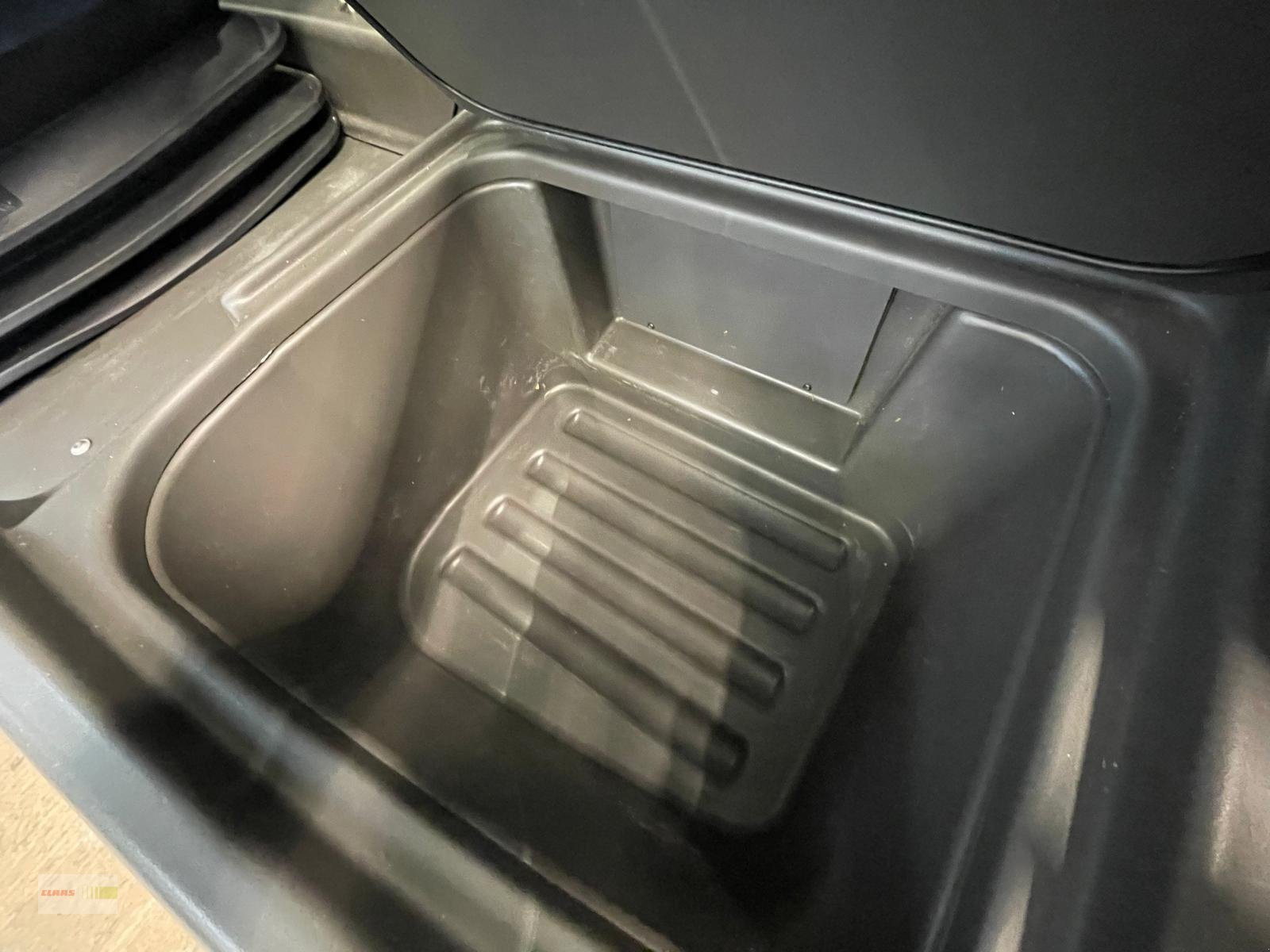 Traktor des Typs CLAAS Xerion 4000 TRAC VC PREISREDUZIERT, Gebrauchtmaschine in Langenau (Bild 12)