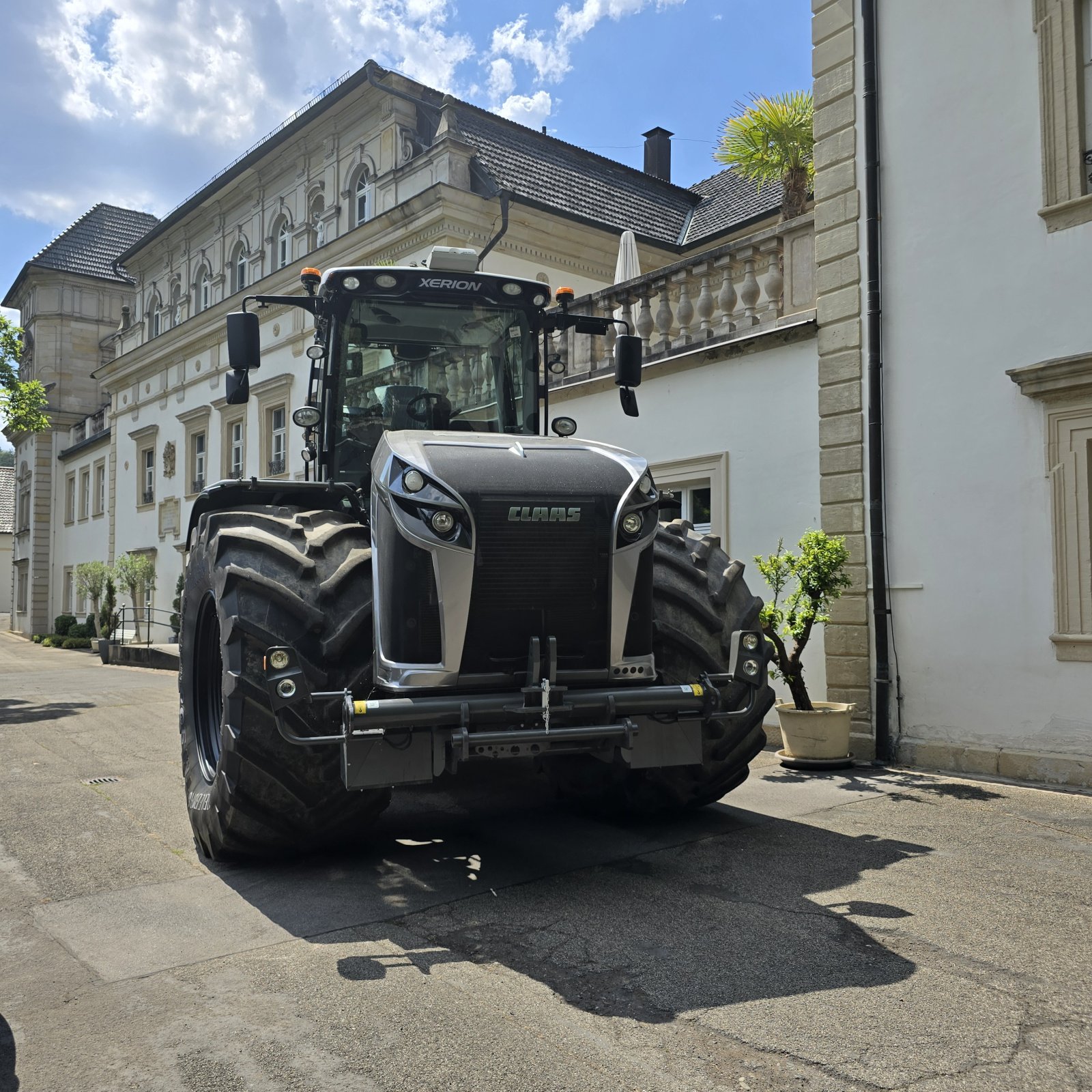 Traktor a típus CLAAS XERION 4000 Trac VC/Wendecockp./NUR 3950h/Paltin Special Edit./absoluter TOP Zustand, Gebrauchtmaschine ekkor: Michelau Ofr. (Kép 10)