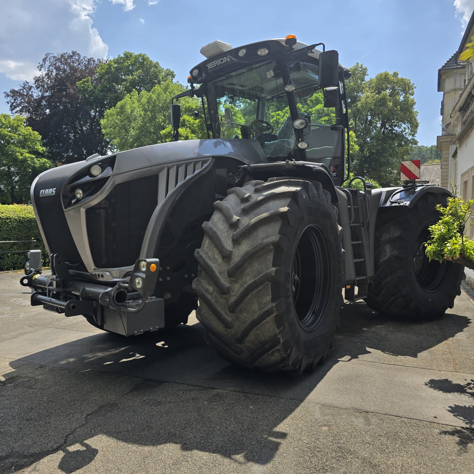 Traktor a típus CLAAS XERION 4000 Trac VC/Wendecockp./NUR 3950h/Paltin Special Edit./absoluter TOP Zustand, Gebrauchtmaschine ekkor: Michelau Ofr. (Kép 11)