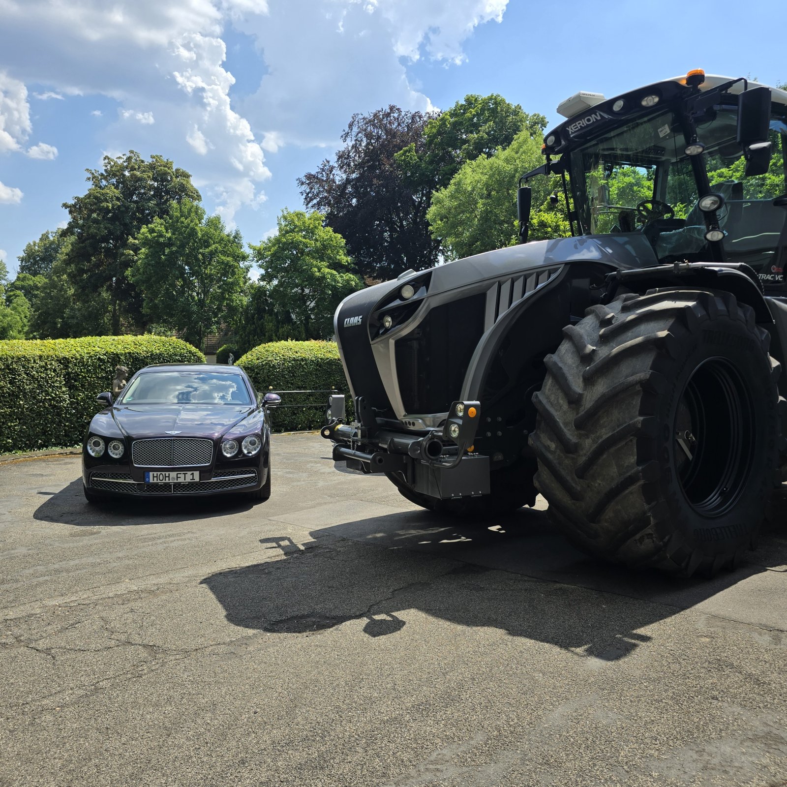 Traktor a típus CLAAS XERION 4000 Trac VC/Wendecockp./NUR 3950h/Paltin Special Edit./absoluter TOP Zustand, Gebrauchtmaschine ekkor: Michelau Ofr. (Kép 12)