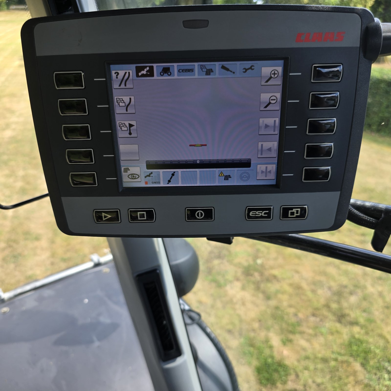 Traktor a típus CLAAS XERION 4000 Trac VC/Wendecockp./NUR 3950h/Paltin Special Edit./absoluter TOP Zustand, Gebrauchtmaschine ekkor: Michelau Ofr. (Kép 28)